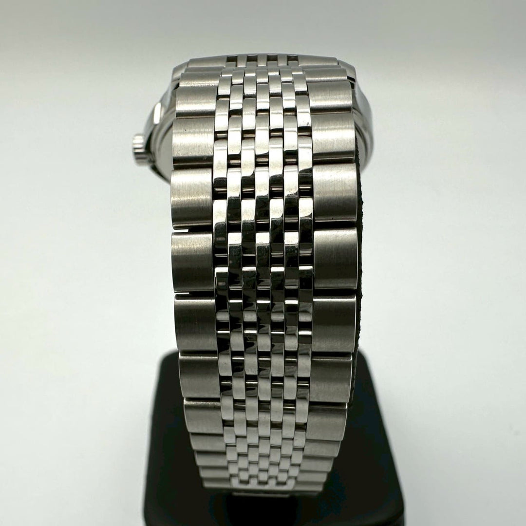 美品 GUCCI グッチ 腕時計 Gタイムレス YA1264107/126.4 デイト SS クォーツ ブラウン ブランド