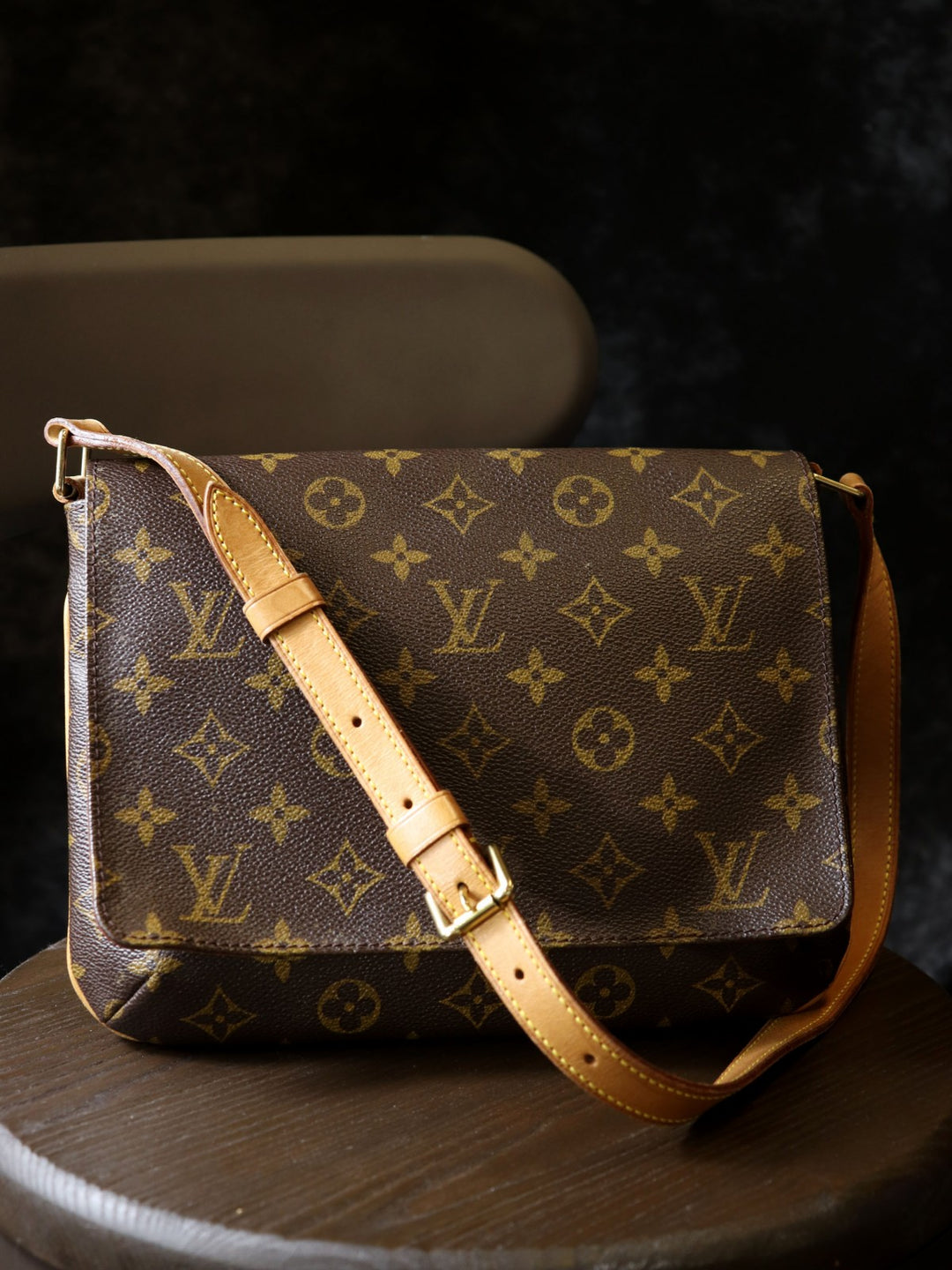 LOUIS VUITTON ルイ・ヴィトン M51257 ミュゼットタンゴ ショート ショルダーバッグ ブラウン 茶色 モノグラム