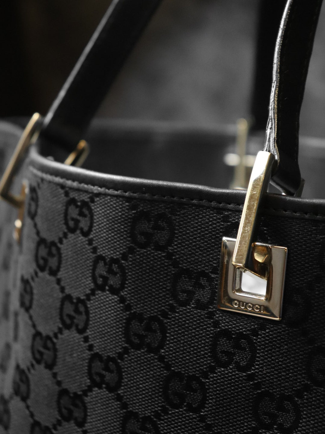 GUCCI グッチ 002 1098 トートバッグ ハンドバッグ ショルダーバッグ GGキャンバス/レザー ブラック