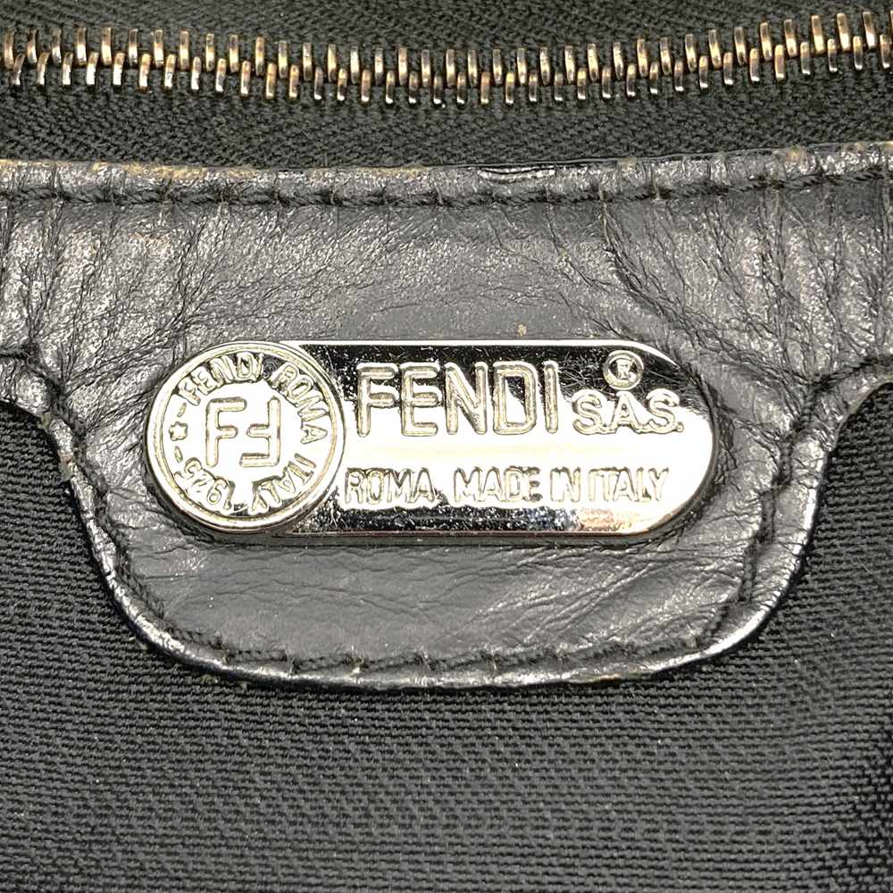FENDI フェンディ FFロゴ 薄型ショルダーバッグ A4入る ホーボーバッグ ワンショルダー ナイロン ブラック レディース