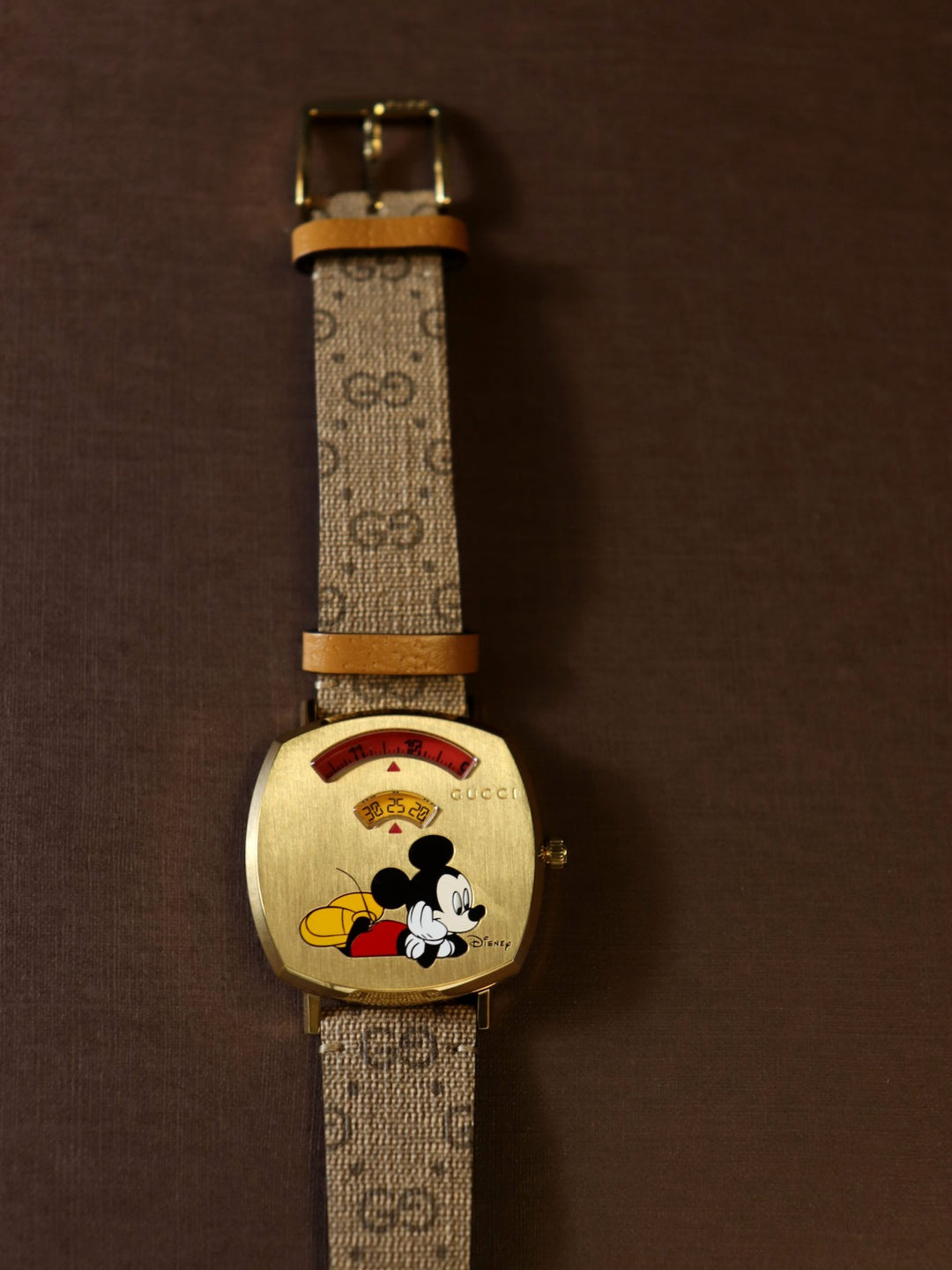 美品 GUCCI グッチ 腕時計 箱付 グリップ YA157420/157.4 クォーツ ミッキー ディズニー コラボ ゴールド ブランド