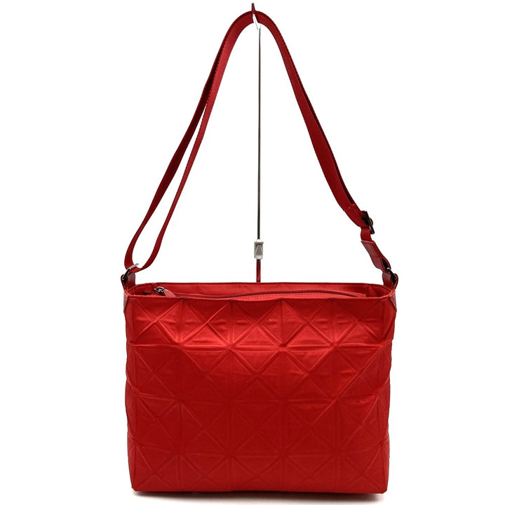 ISSEY MIYAKE イッセイミヤケ プリーツプリーズ ショルダーバッグ 赤 ポリエステル
