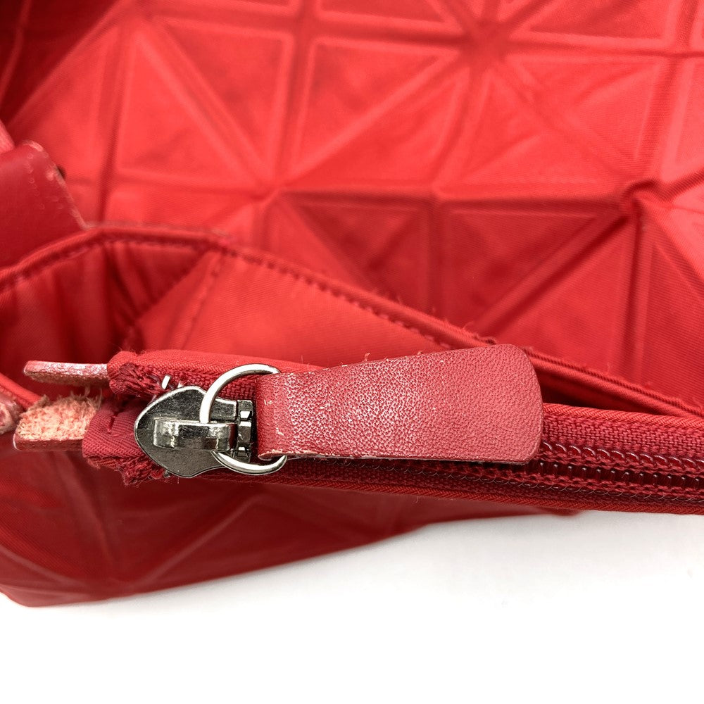 ISSEY MIYAKE イッセイミヤケ プリーツプリーズ ショルダーバッグ 赤 ポリエステル
