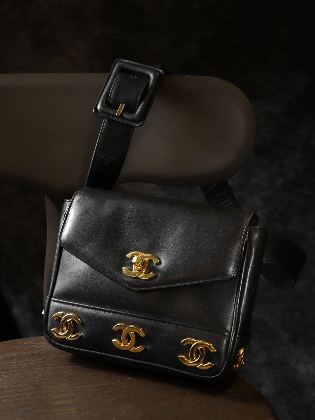 CHANEL シャネル ウエストバッグ トリプル ココマーク レザー ブラック