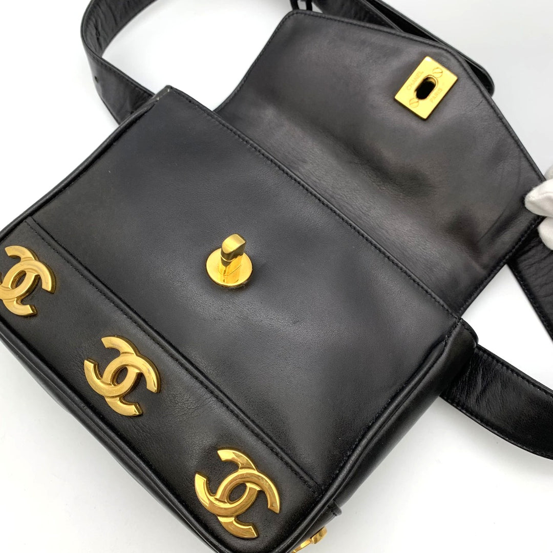 CHANEL シャネル ウエストバッグ トリプル ココマーク レザー ブラック