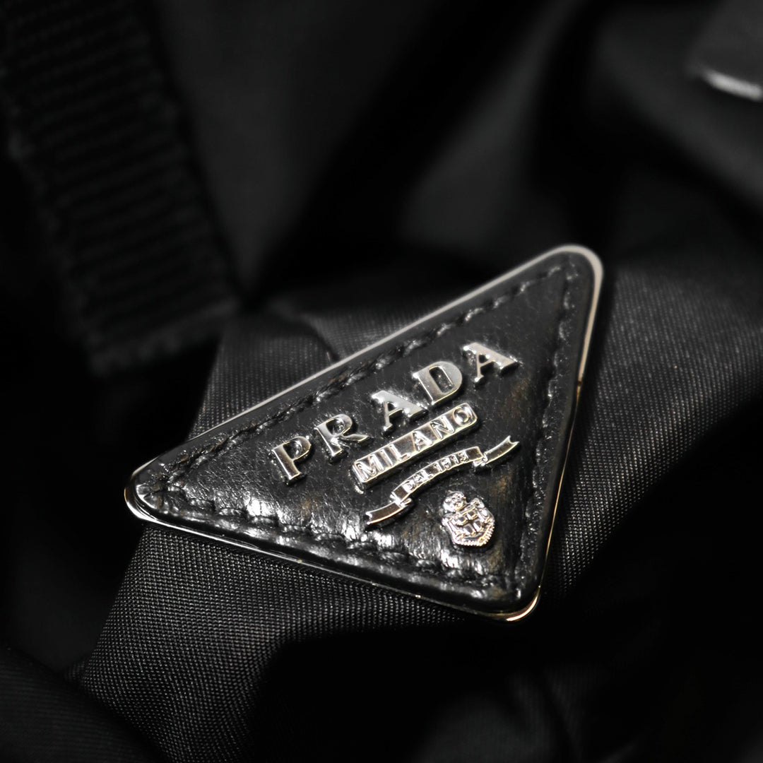 PRADA プラダ 迷彩柄トートバッグ リバーシブル 2way ハンドバッグ ショルダーバッグ ナイロン カーキ グリーン
