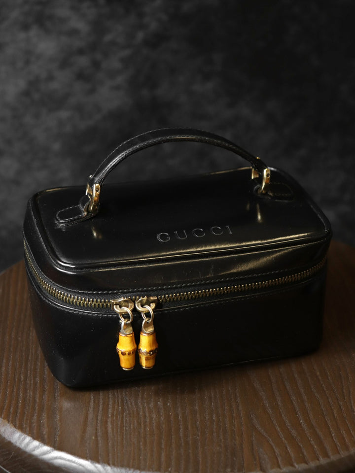 GUCCI グッチ バンブー ポーチ 小物入れ メイクBOX バニティバック パテントレザー ブラック