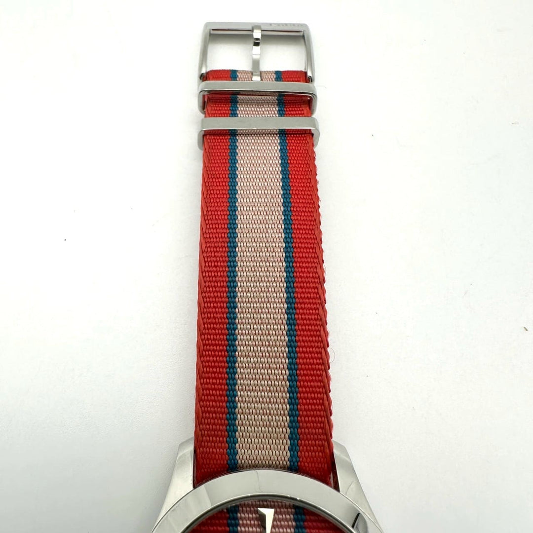 GUCCI グッチ 腕時計 Gタイムレス YA1264070/126.4 SS ナイロン クォーツ マルチ レッド系 ブランド