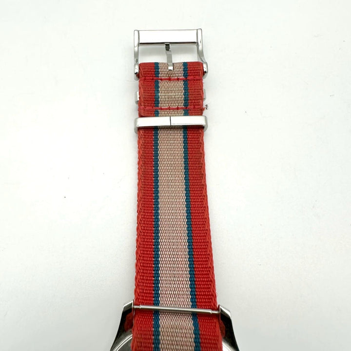 GUCCI グッチ 腕時計 Gタイムレス YA1264070/126.4 SS ナイロン クォーツ マルチ レッド系 ブランド