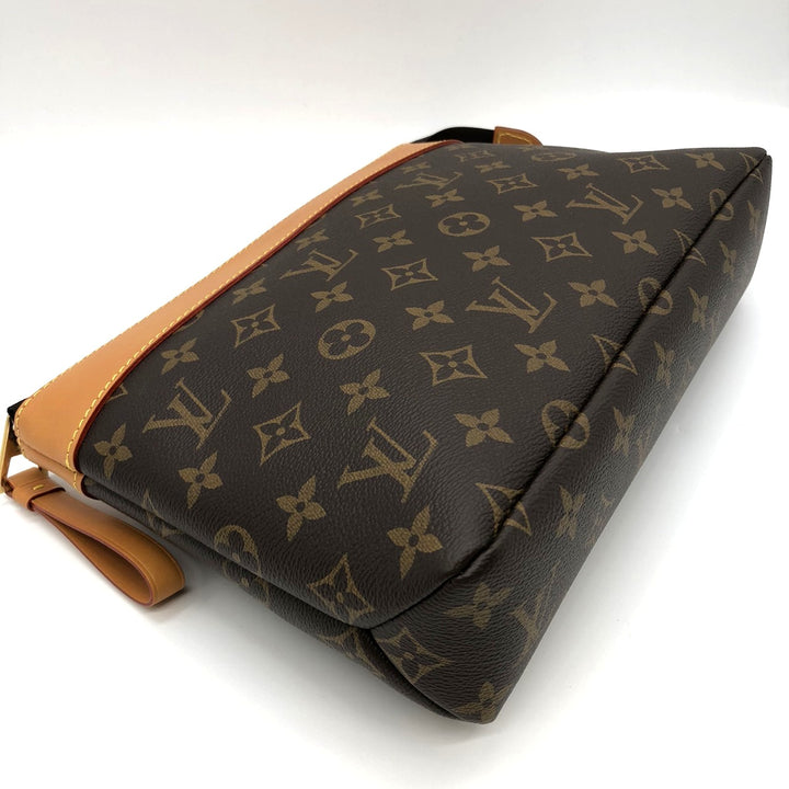 LOUIS VUITTON ルイ・ヴィトン ポシェット・ヴォワヤージュ スープル M14057 クラッチバッグ モノグラムキャンバス/レザー ブラウン 茶