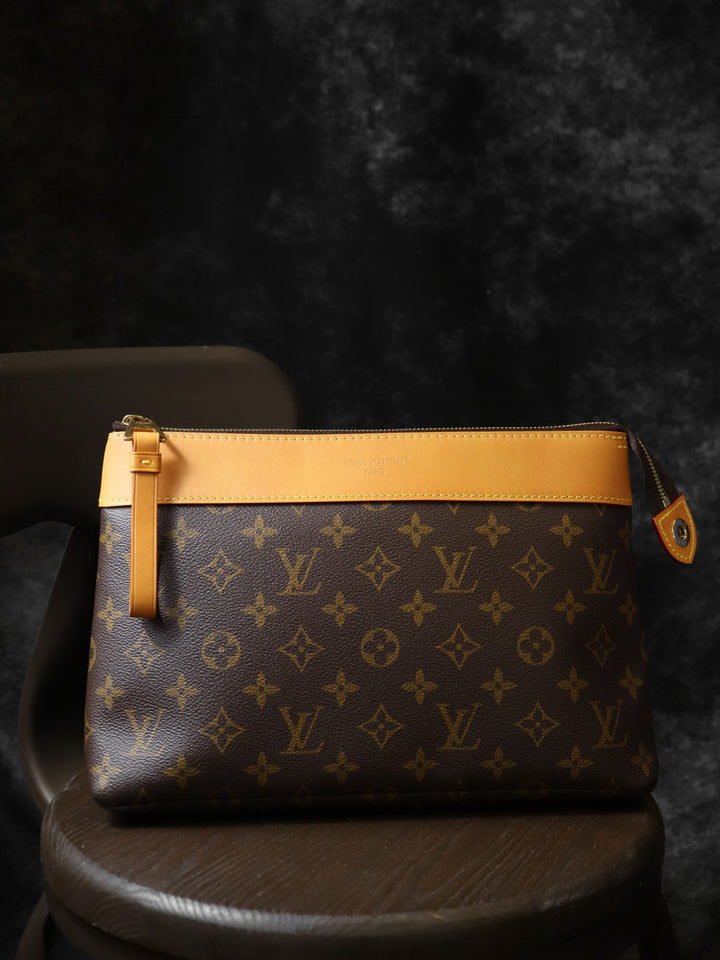 LOUIS VUITTON ルイ・ヴィトン ポシェット・ヴォワヤージュ スープル M14057 クラッチバッグ モノグラムキャンバス/レザー ブラウン 茶
