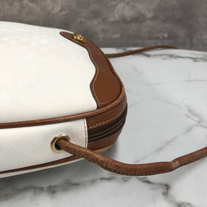 GUCCI オールドグッチ 0001 104 0558 ショルダーバッグ ホワイト ブラウン マイクロGG PVC×レザー ブランド 訳あり