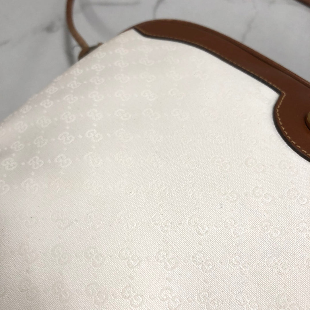 GUCCI オールドグッチ 0001 104 0558 ショルダーバッグ ホワイト ブラウン マイクロGG PVC×レザー ブランド 訳あり
