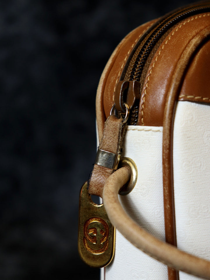 GUCCI オールドグッチ 0001 104 0558 ショルダーバッグ ホワイト ブラウン マイクロGG PVC×レザー ブランド 訳あり