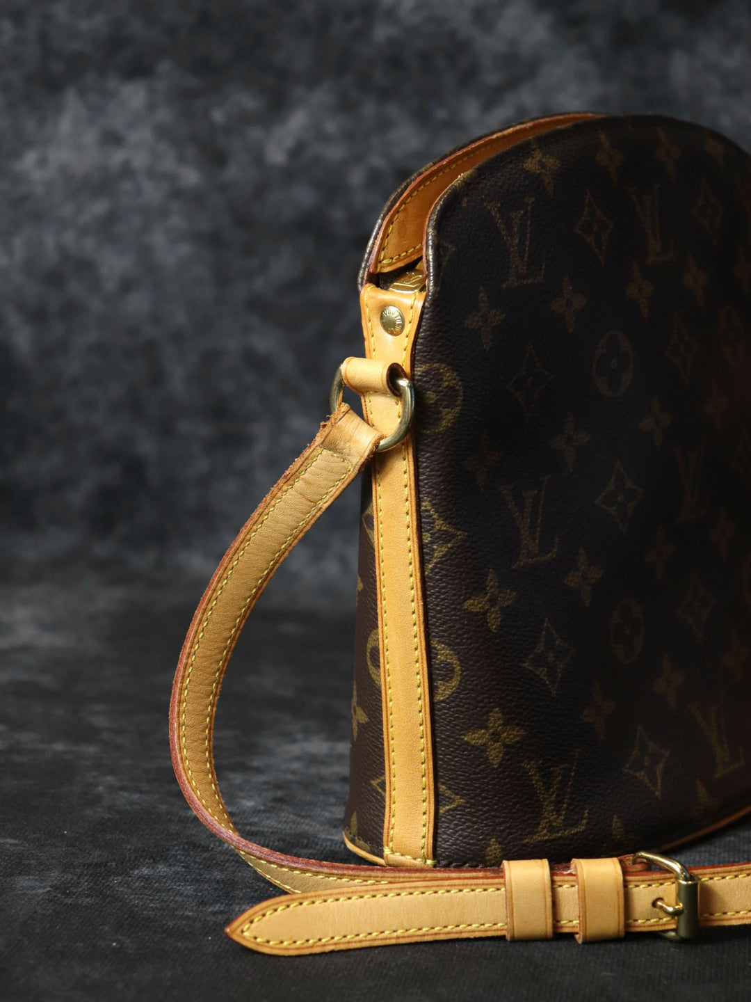 LOUIS VUITTON ルイ・ヴィトン M51290 ドルーオ ショルダーバッグ モノグラム ブラウン ヴィンテージ