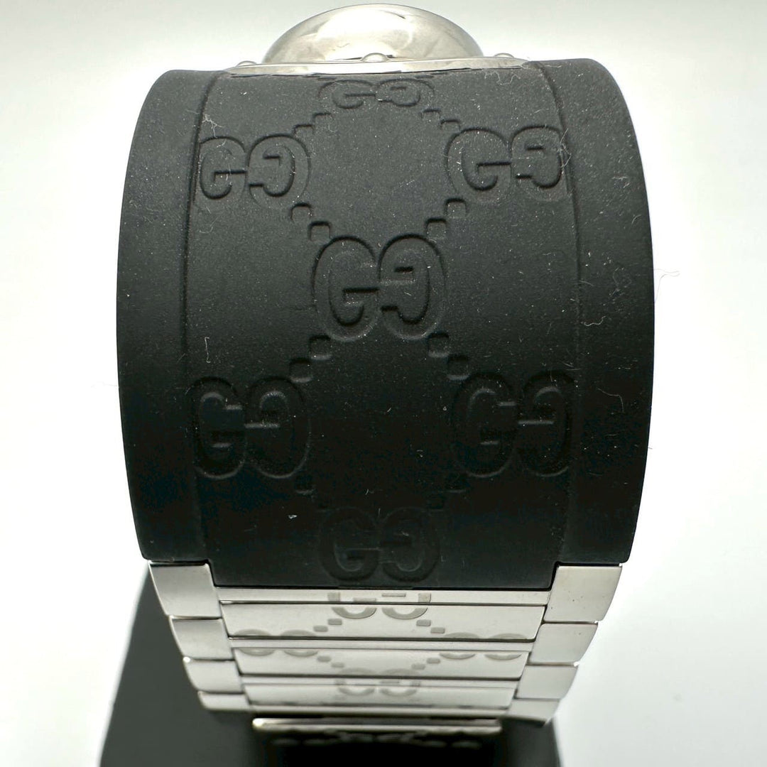 GUCCI グッチ 腕時計 トワール バングルウォッチ 112 GG ラバー クォーツ ブラック ブランド