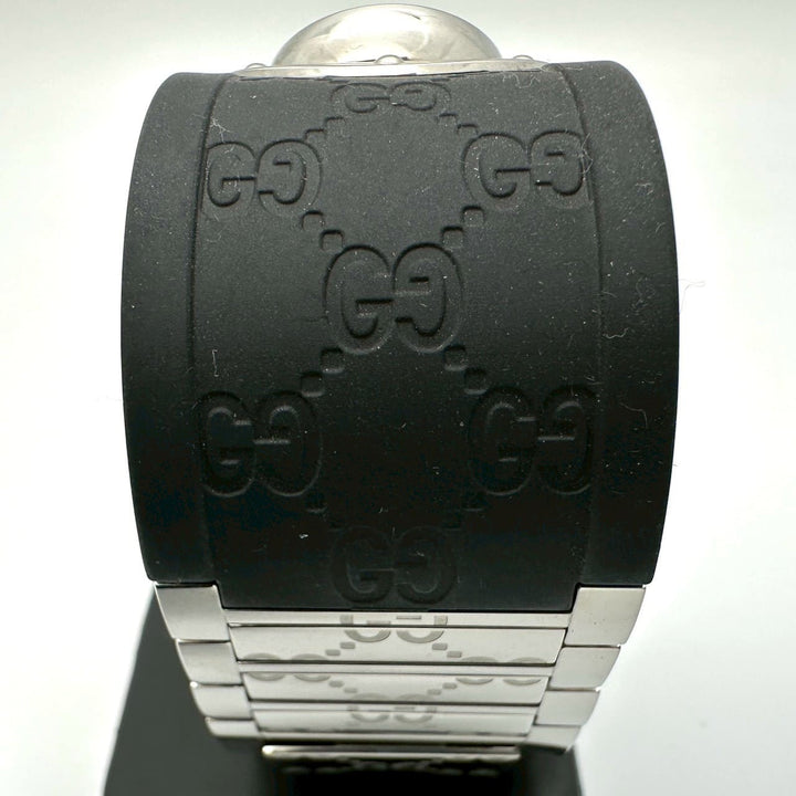 GUCCI グッチ 腕時計 トワール バングルウォッチ 112 GG ラバー クォーツ ブラック ブランド