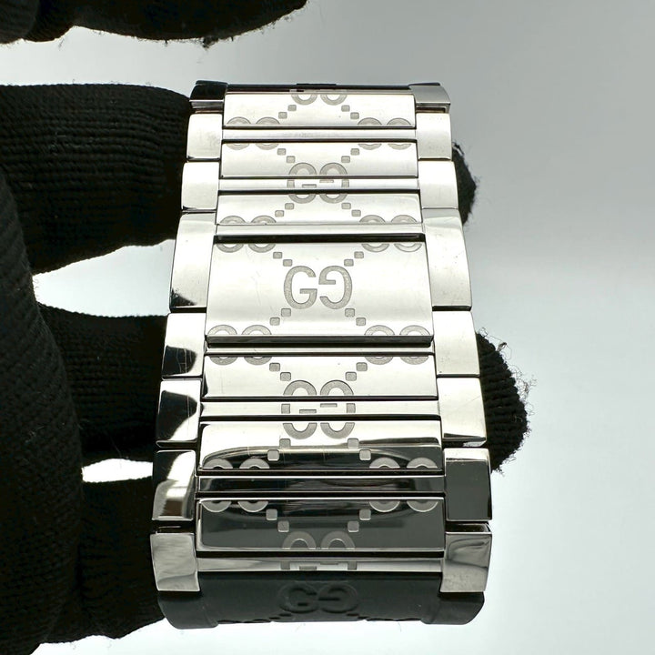 GUCCI グッチ 腕時計 トワール バングルウォッチ 112 GG ラバー クォーツ ブラック ブランド